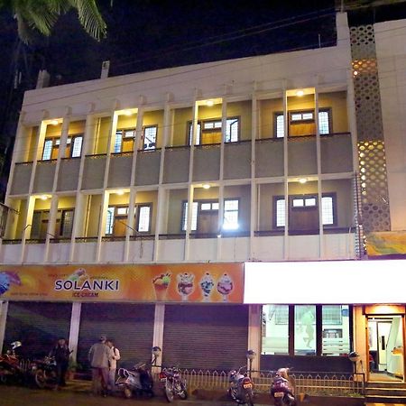 Solanki Guest House Kolhapur Extérieur photo