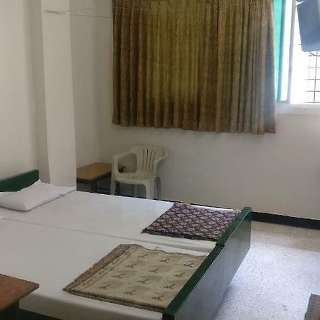 Solanki Guest House Kolhapur Extérieur photo