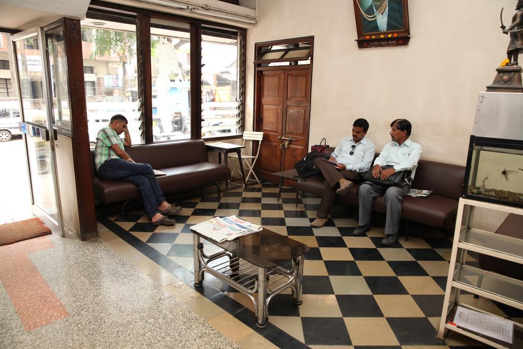Solanki Guest House Kolhapur Extérieur photo