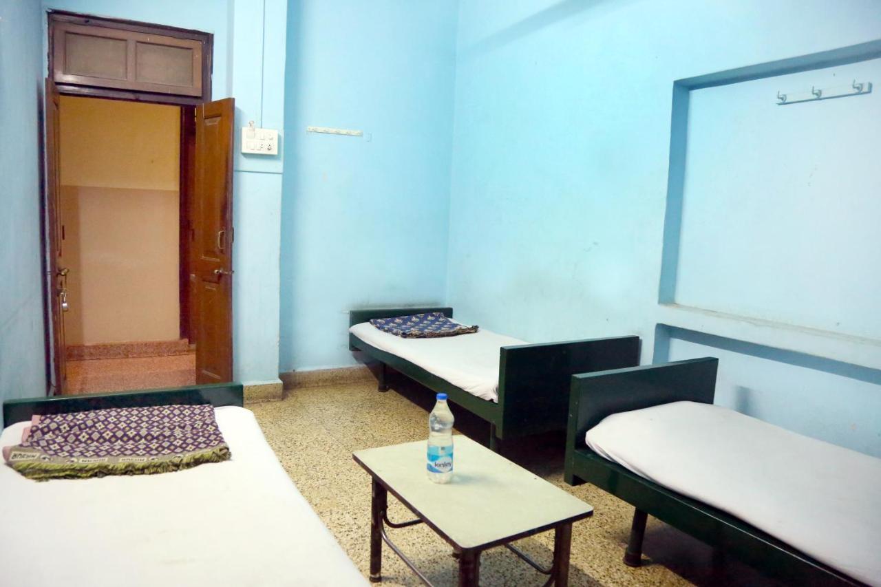 Solanki Guest House Kolhapur Extérieur photo