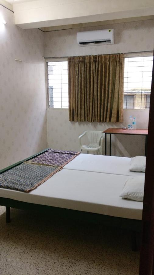 Solanki Guest House Kolhapur Extérieur photo
